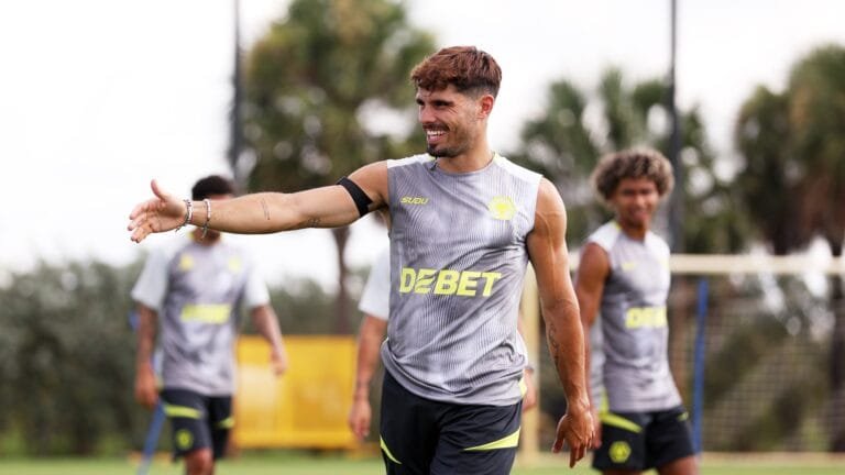 Pedro Neto set to join Chelsea as Wolves agree £51million deal to sell highly-rated star