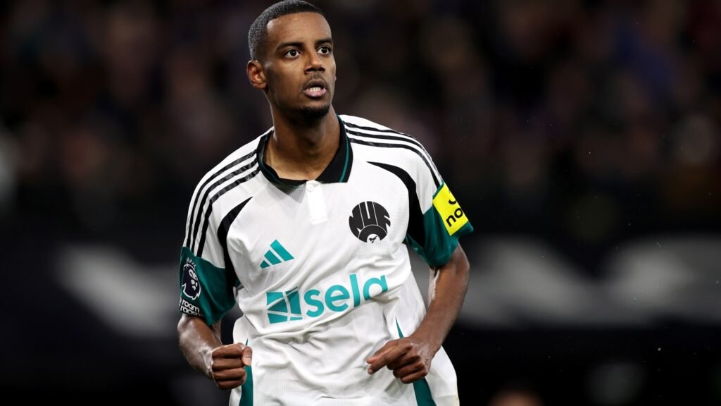 Eddie Howe 'nervous' that he could lose Alexander Isak amid Premier League rival links