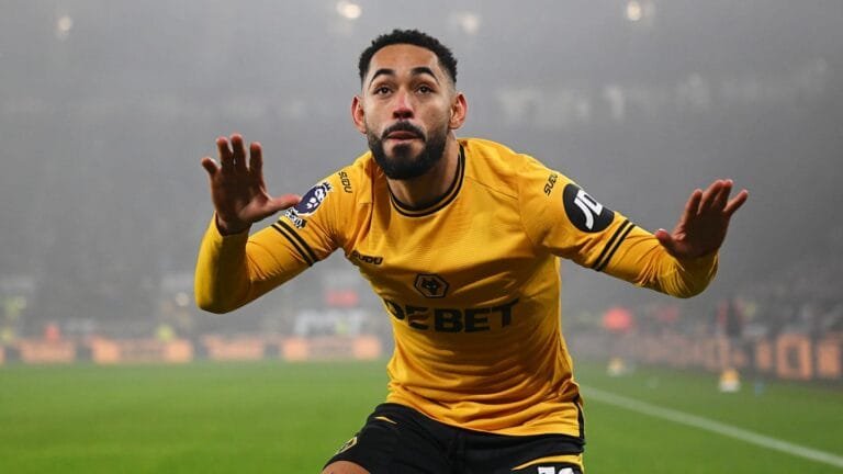 Arsenal & Man Utd target set to snub transfer interest