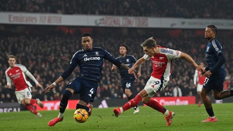 Supercomputer predicts Premier League title race after Arsenal slip up against Aston Villa