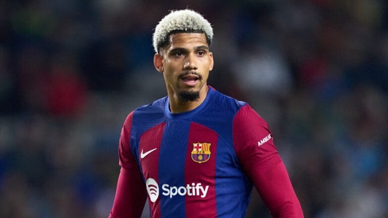 Why Ronald Araujo would prioritise joining Arsenal over Juventus