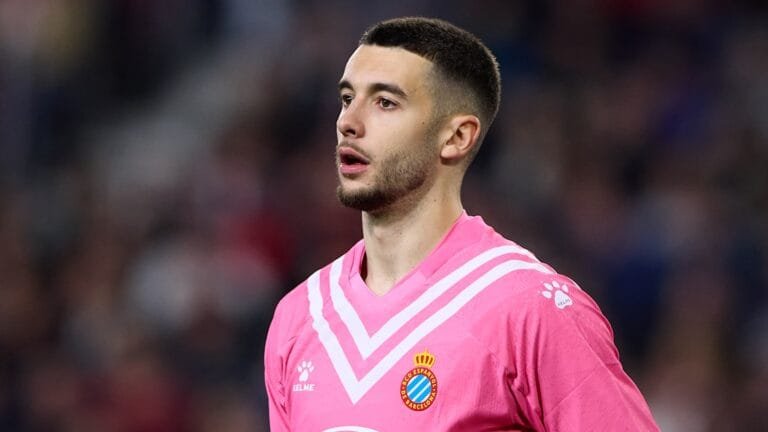 Man Utd & Barcelona rival Arsenal for La Liga goalkeeper