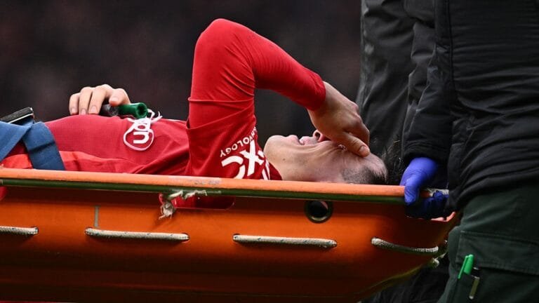 Man Utd learn devastating extent of Lisandro Martinez injury
