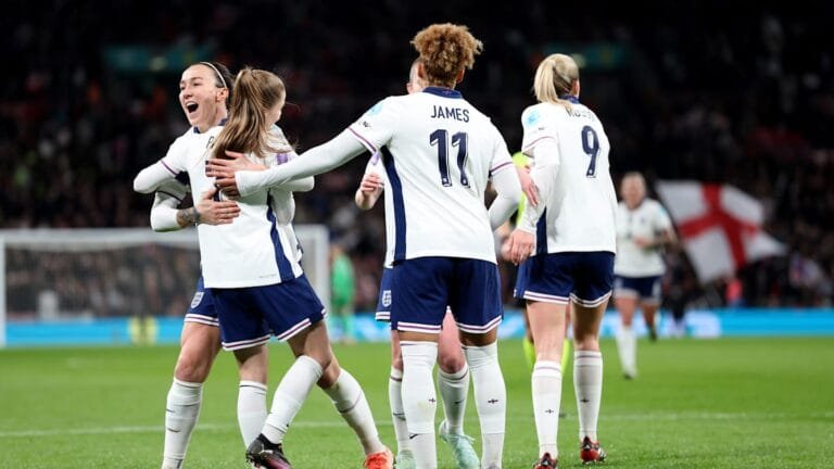 Match report & 4 talking points as Lionesses earn victory over world champions