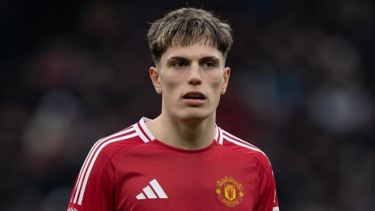 Napoli director explains why Man Utd transfer fell through