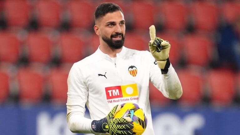 Giorgi Mamardashvili fires Liverpool warning ahead of summer transfer