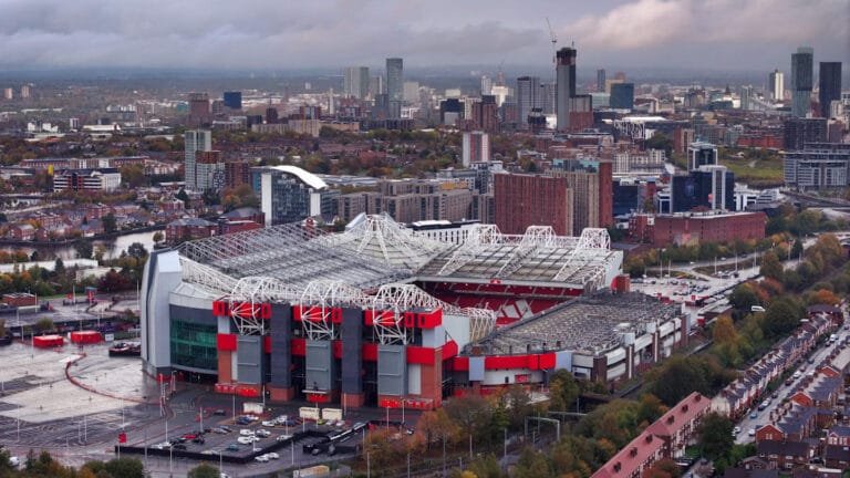 Man Utd legends hit back at new stadium plans