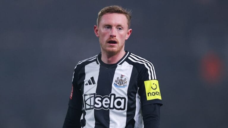 Man Utd reignite shock interest in former £50m midfield target