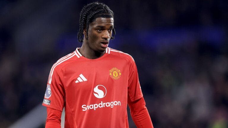 Man Utd youngster shares update after worrying injury