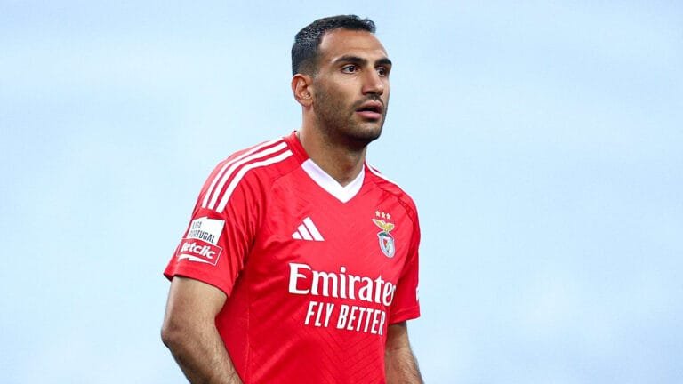 Chelsea chasing new €100m-rated striker