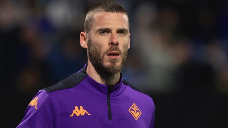 Man Utd sent David De Gea transfer warning by Fiorentina president