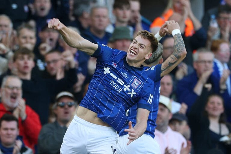 Transfer notebook: Man United's striker stumbling block, Tottenham target Crystal Palace star, West Ham plot raid for three relegated players