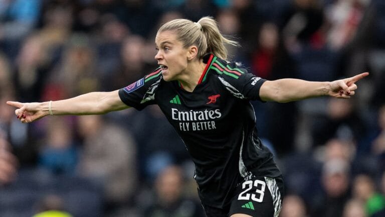 Arsenal's Alessia Russo crowned FWA Women's Football of the Year