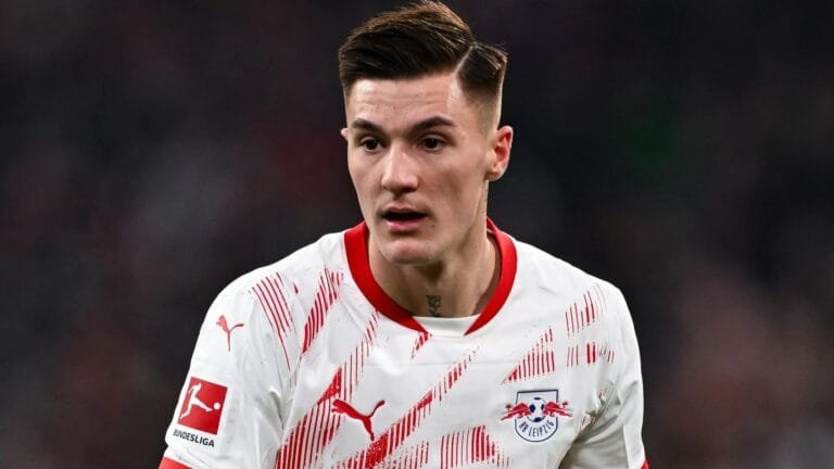 Arsenal open talks with Viktor Gyokeres alternative in boost to Manchester United