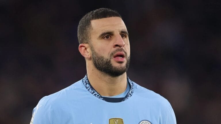 Premier League club interested in Kyle Walker with Manchester City career over