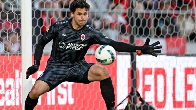 Man United advance in pursuit for new goalkeeper as Andre Onana misses pre-season