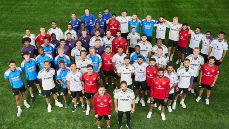 Man Utd, India cricket team meet at Carrington training ground