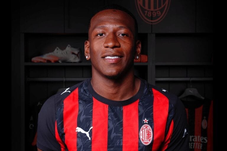 Manchester United snubbed by Brighton star who completes transfer to AC Milan