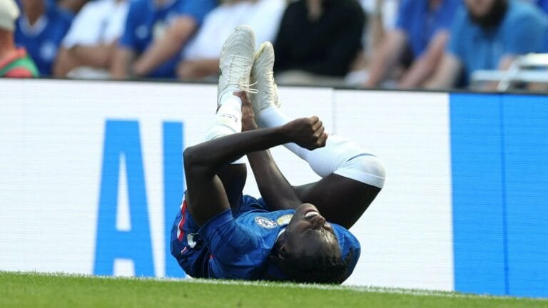 Another key Chelsea defender picks up injury scare after Levi Colwill blow