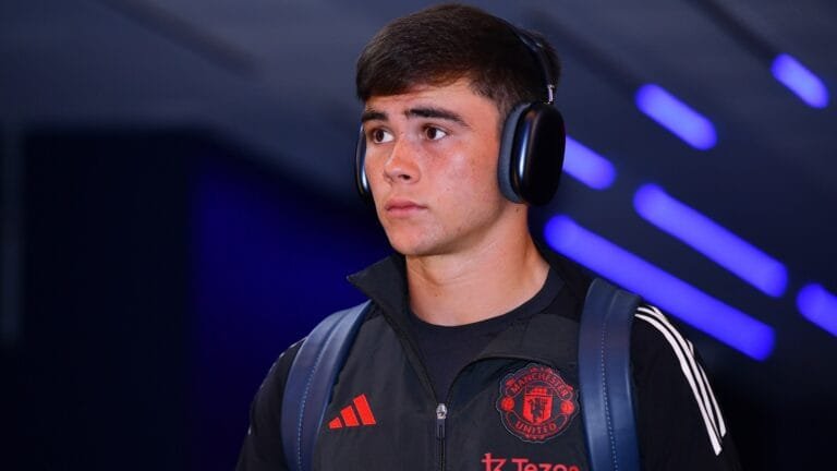 EFL giants target two Manchester United starlets as transfer embargo lifted