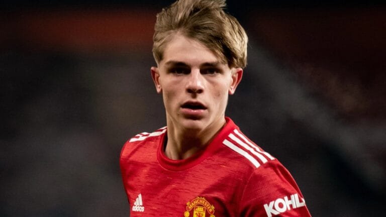 Ex-Man United player Brandon Williams in talks with EFL club after a year without team