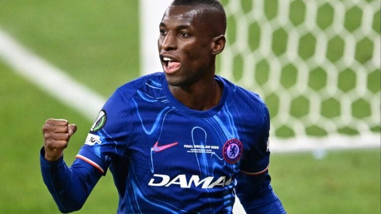 Nicolas Jackson makes Chelsea transfer decision with striker offered to two Premier League clubs