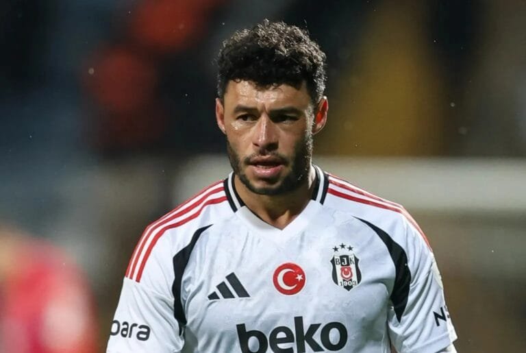 'No brainer' - Alex Oxlade-Chamberlain urged to make shock Championship switch