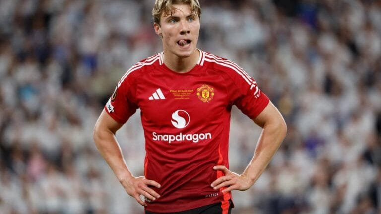 Rasmus Hojlund set to be ruthlessly left out of Manchester United squad to face Arsenal