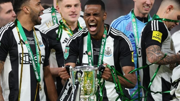 Newcastle fans told Alexander Isak is a club legend despite forcing £125m Liverpool transfer