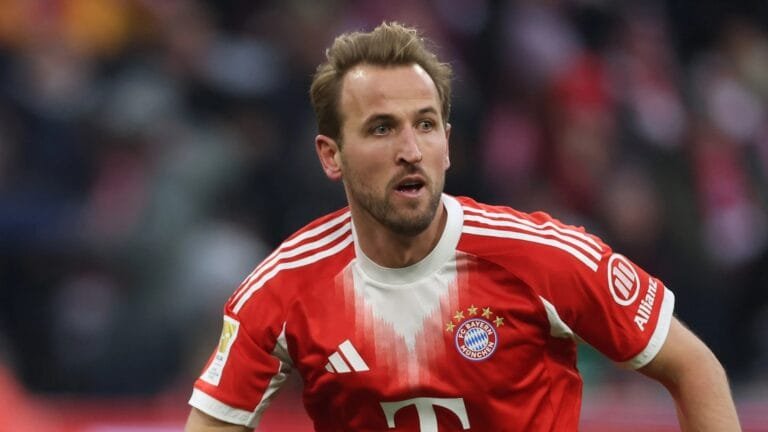 'We'll see' - Harry Kane responds to question on Barcelona transfer rumour