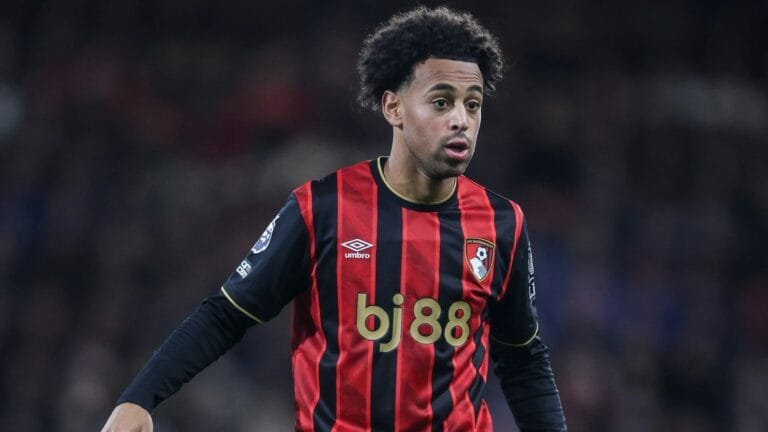 Man United eye £40m raid on Premier League club for new midfielder in January