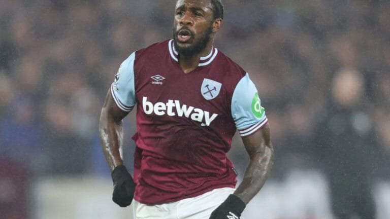 Championship strugglers' talks with Michail Antonio rivalled by Qatari club