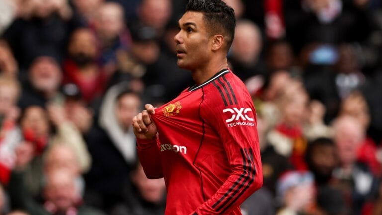 Manchester United should not reverse Casemiro decision - but need two players to replace him